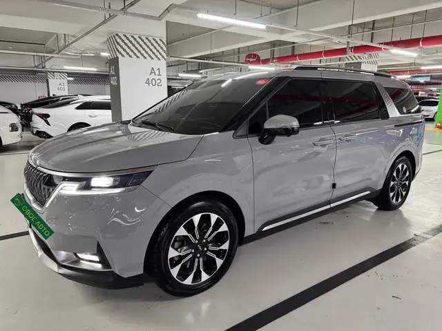 KIA CARNIVAL SIGNATURE 2023