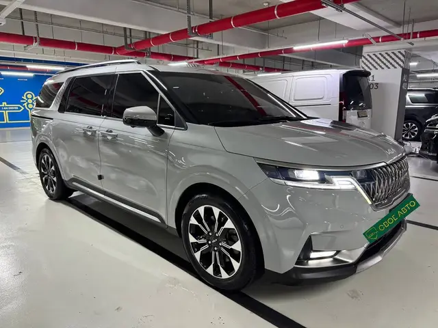 KIA CARNIVAL SIGNATURE 2023