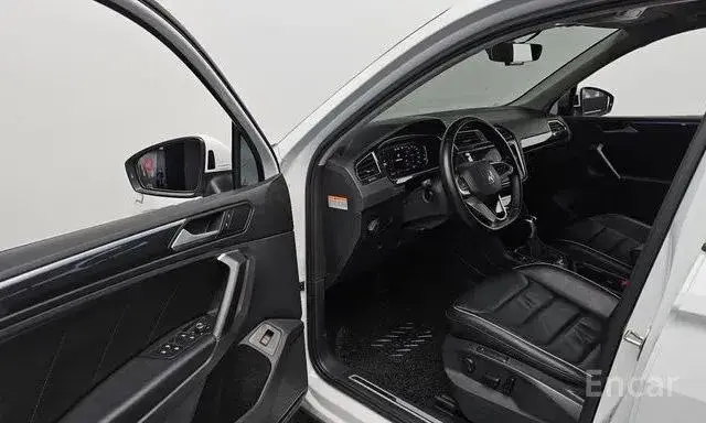 VOLKSWAGEN TIGUAN 4MOTION PREMIUM 2022