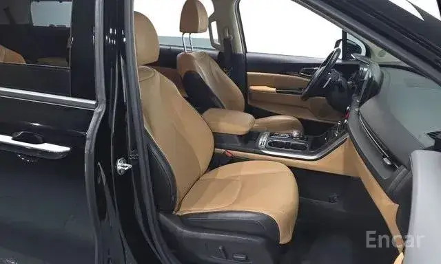 KIA CARNIVAL 9 2022