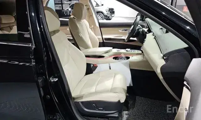 GENESIS GV70 2022