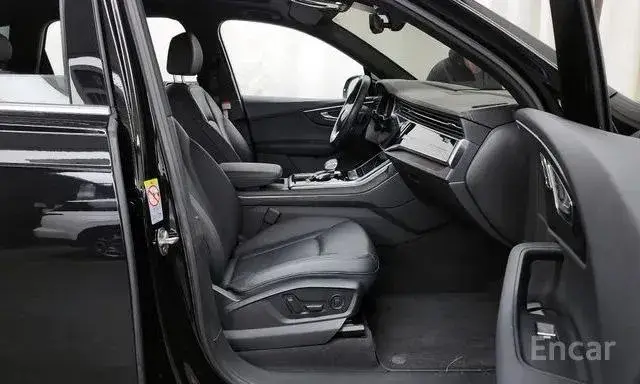 AUDI Q7 PREMIUM 2023