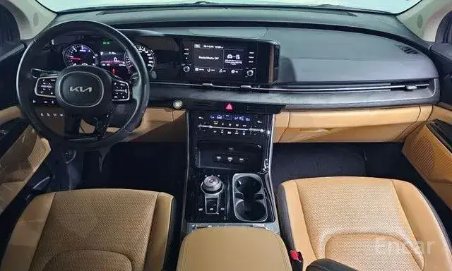 KIA CARNIVAL NOBLESSE 2023