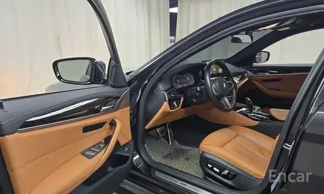 BMW 520I M-SPORT 2022