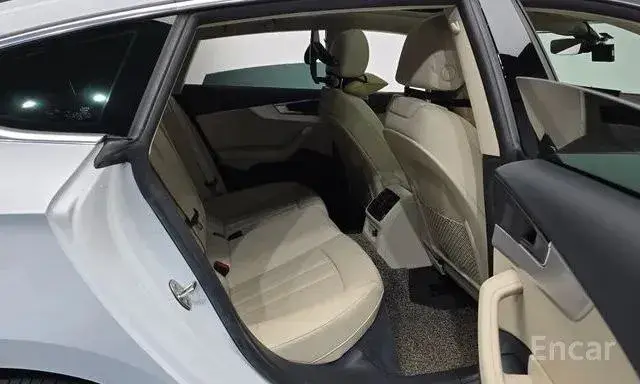 AUDI A5 40TFSI QUATTRO SPORTBACK 2022