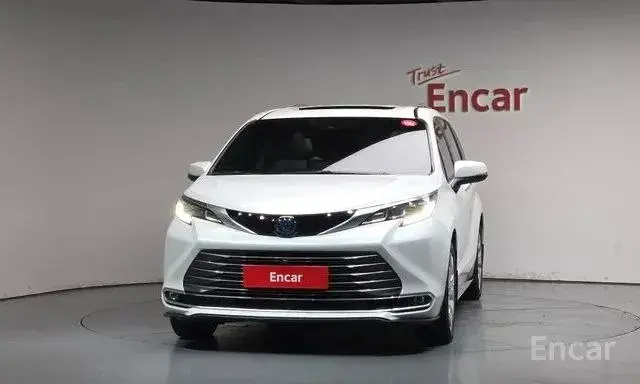 TOYOTA SIENNA LIMITED 2022