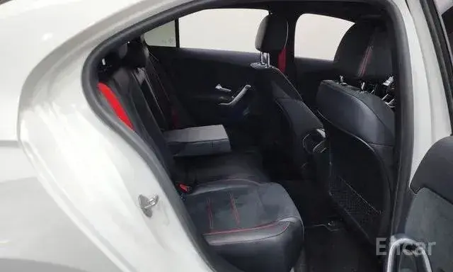 MERCEDES-BENZ A35 AMG 4MATIC 2023