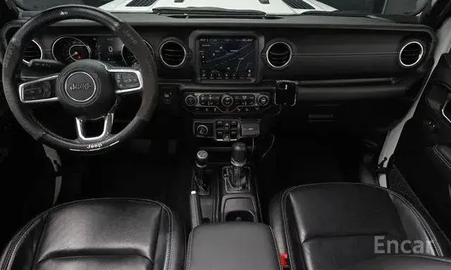 JEEP WRANGLER OVERLAND POWER TOP 2022