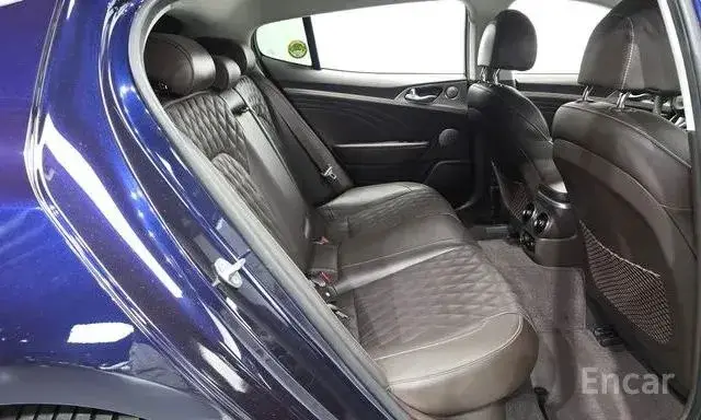 KIA STINGER 2022