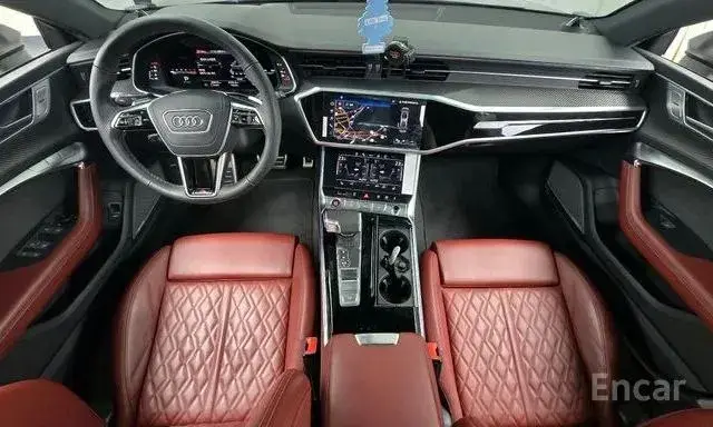 AUDI S7 QUATTRO 2022