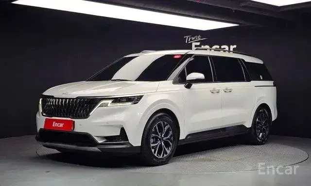 KIA CARNIVAL NOBLESSE 2022