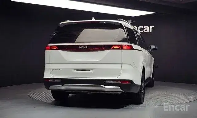 KIA CARNIVAL NOBLESSE 2022