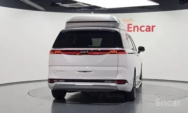 KIA CARNIVAL SIGNATURE 2022