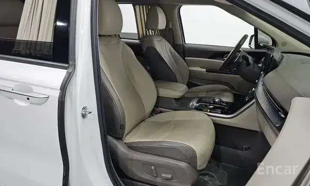 KIA CARNIVAL SIGNATURE 2022