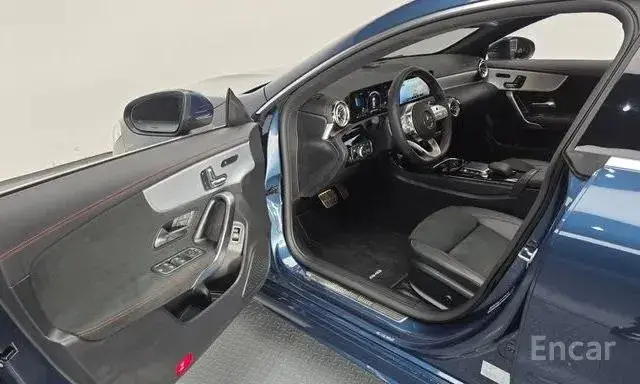 MERCEDES-BENZ CLA 250 4MATIC 2022