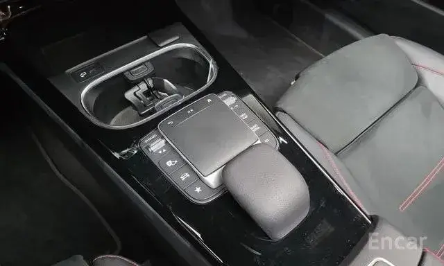 MERCEDES-BENZ CLA 250 4MATIC 2022
