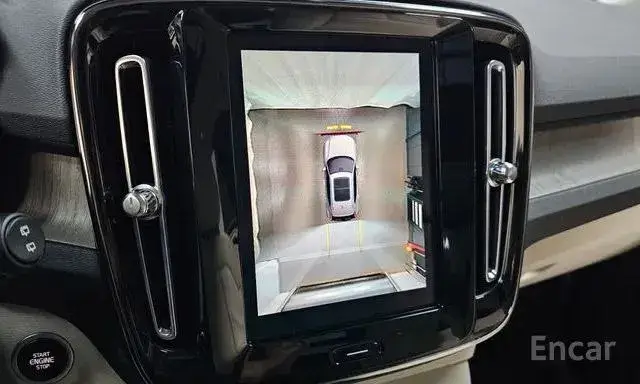 VOLVO XC40 B4 ULTIMATE BRIGHT 2023