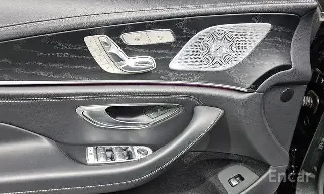 MERCEDES-BENZ CLS300D 4MATIC 2022