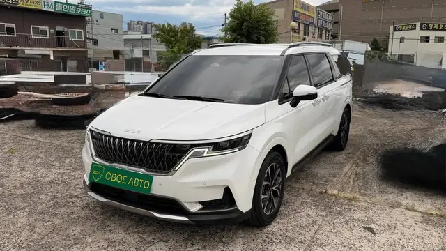 KIA CARNIVAL NOBLESSE 2022