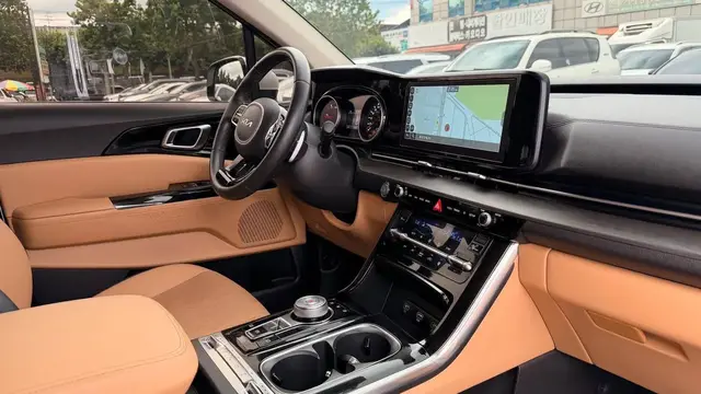 KIA CARNIVAL NOBLESSE 2022