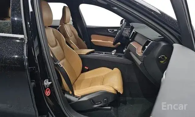 VOLVO XC60 B6 ULTIMATE BRIGHT 2022