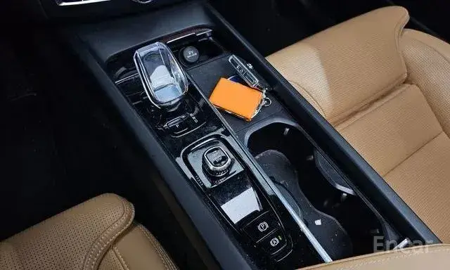 VOLVO XC60 B6 ULTIMATE BRIGHT 2022