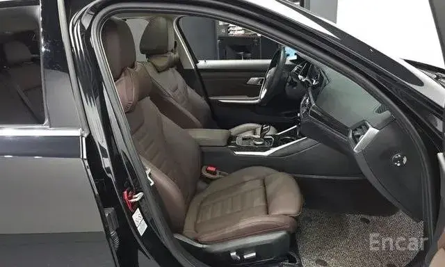 BMW 320D TOURING LUXURY 2022
