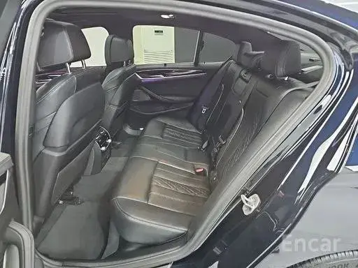 BMW 530I M-SPORT 2022