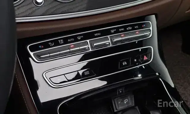 MERCEDES-BENZ E250 AVANTGARDE 2022