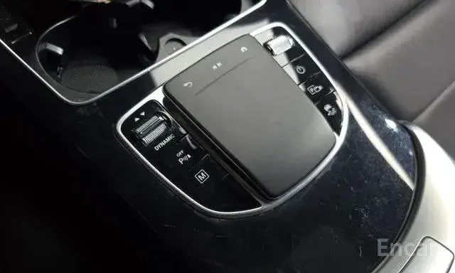 MERCEDES-BENZ GLC300E 4MATIC 2022