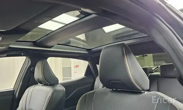 TOYOTA CROWN CROSSOVER HYBRID 2023