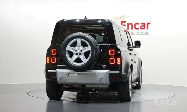 LAND ROVER DEFENDER SE 2022