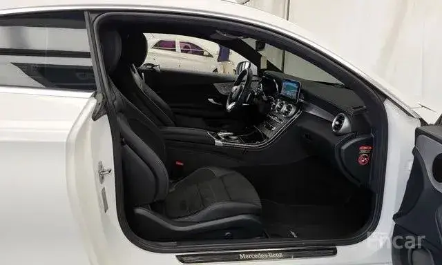 MERCEDES-BENZ C200 COUPE 2022