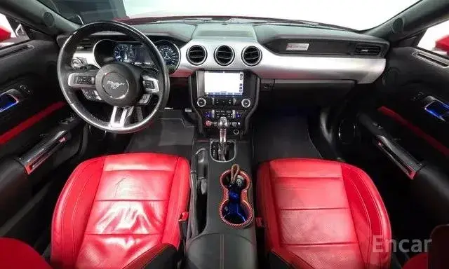FORD MUSTANG 2023