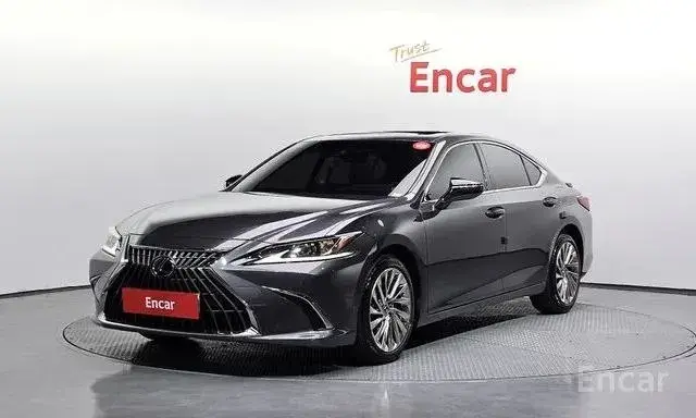 LEXUS ES300H LUXURY 2023