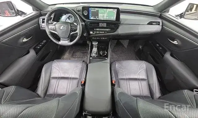 LEXUS ES300H LUXURY 2023
