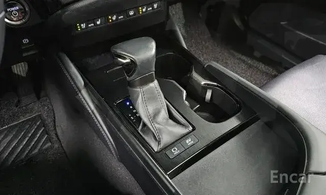 LEXUS ES300H LUXURY 2023