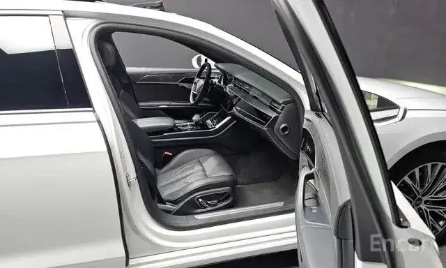 AUDI A8 PREMIUM 2023