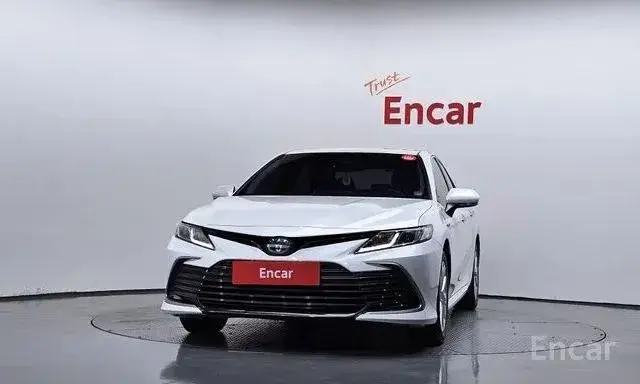TOYOTA CAMRY LE HYBRID 2023