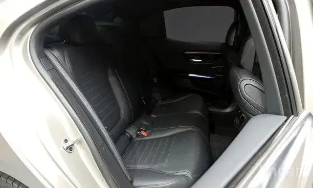 MERCEDES-BENZ C300 AMG LINE 2022