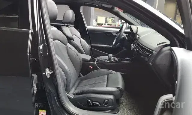 AUDI A4 PREMIUM 2022