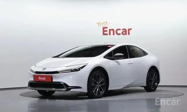 TOYOTA PRIUS XLE 2023
