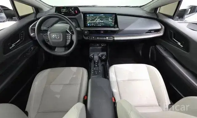 TOYOTA PRIUS XLE 2023