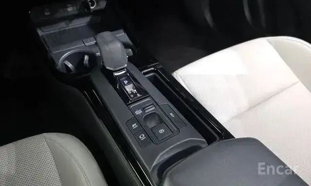TOYOTA PRIUS XLE 2023