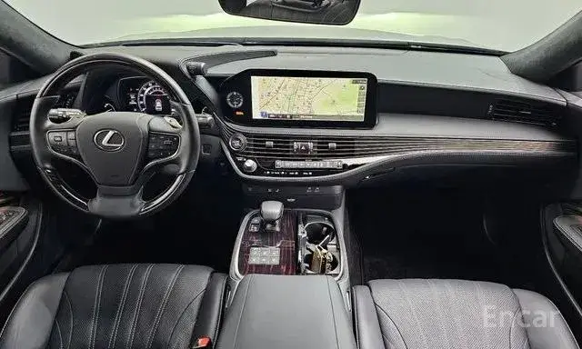 LEXUS LS500H LUXURY 2023