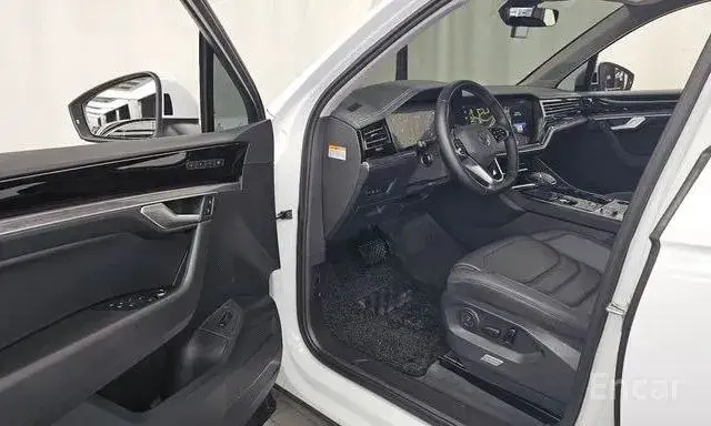 VOLKSWAGEN TOUAREG PREMIUM 2022