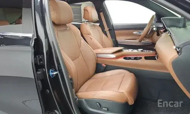 GENESIS GV70 2022