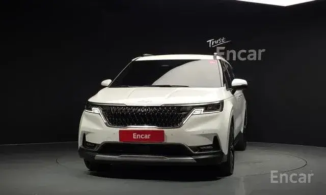 KIA CARNIVAL NOBLESSE 2023