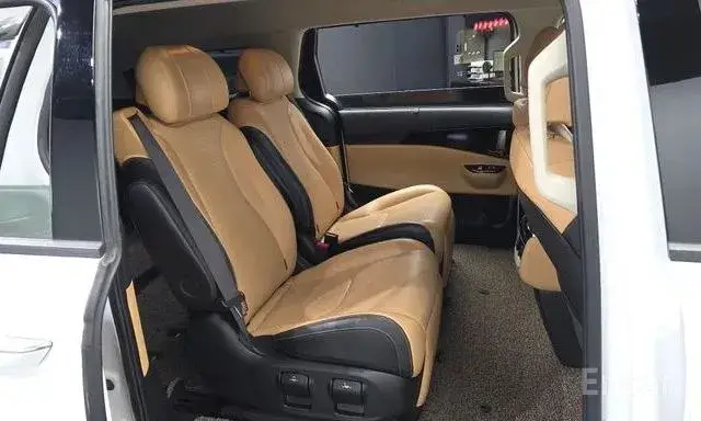 KIA CARNIVAL SIGNATURE 2022