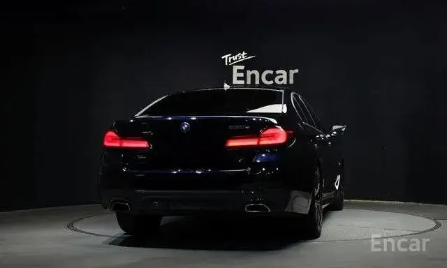 BMW 530E M-SPORT 2022